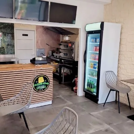 Snack pizzeria