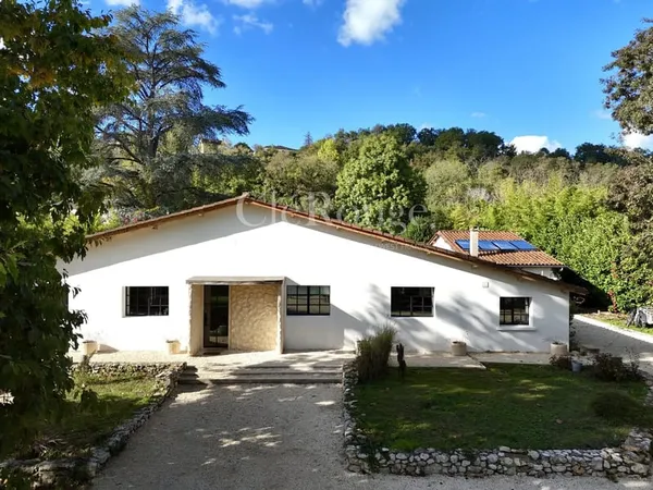 À pied d'Eymet - Élégante maison de plain-pied rénovée avec 4 chambres et piscine