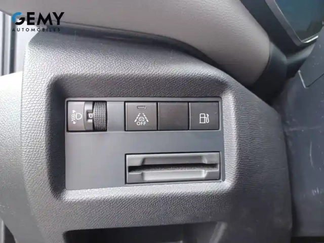 Citroën C5 Aircross hybride rechargeable 225 e-eat8 — photo 14