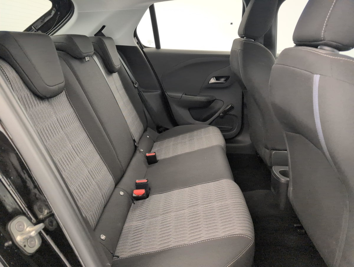 Opel Corsa — photo 10
