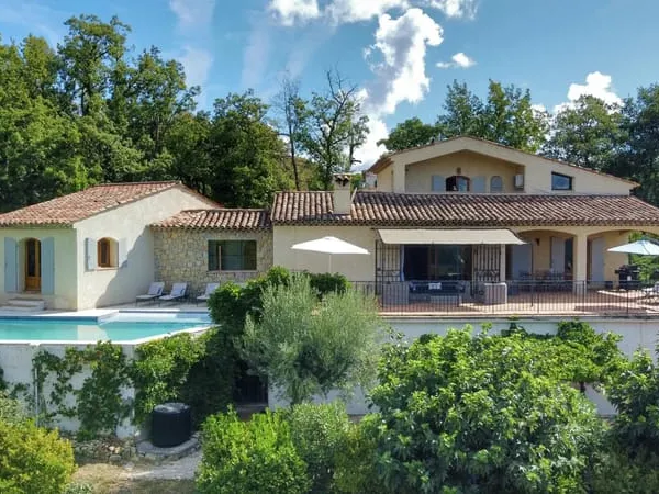 Maison 4 pièces 200 m²