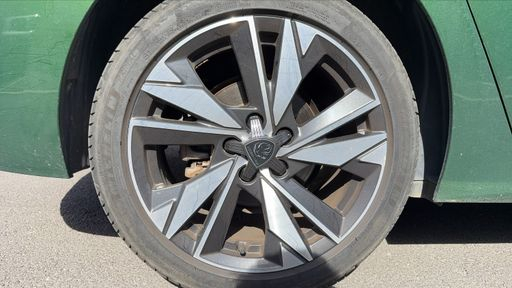 Peugeot 308 1.2 Puretech 130 EAT8 - Allure Pack – 2023 – 53452 km – Essence – Boîte Automatique — photo 20