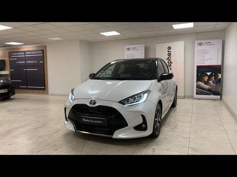 Toyota YARIS Toyota Yaris 116h Collection 5p — photo 1