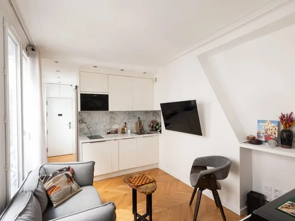 Paris 9e - GRANDS BOULEVARDS / GRANGE BATELIÈRE - Appartement - 26,16m² Carrez - Entièrement rénové
