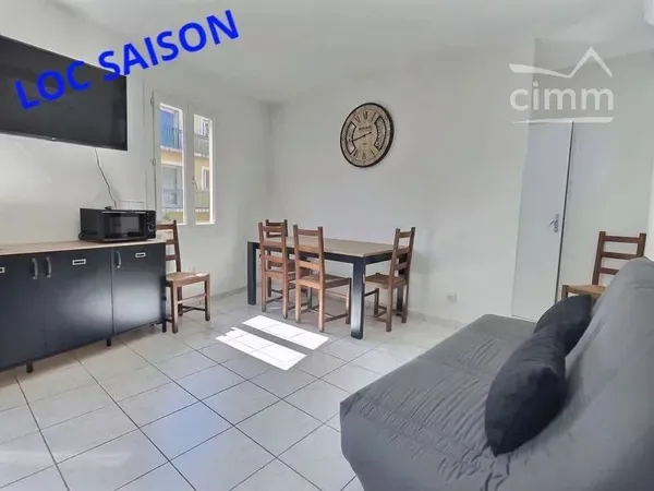 Appartement plein centre à 300m de la plage