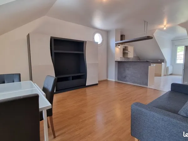 Location appartement 3 pièces 75,73 m² Taverny (95150)