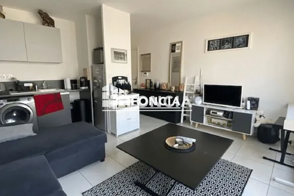 Studio 1 pièce 26 m²