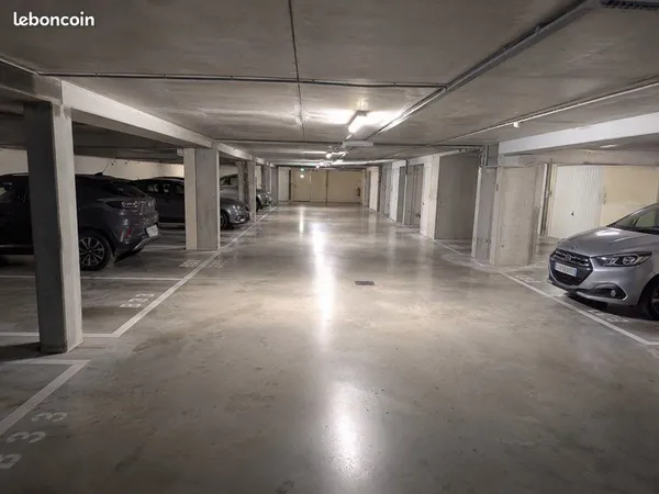 Stationnement Location Le Plessis-Robinson   70€