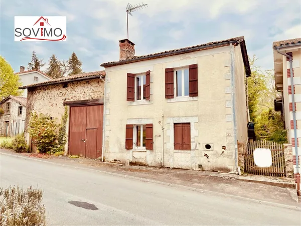 MAISON DE BOURG INDÉPENDANTE AVEC JARDIN ET DÉPENDANCES