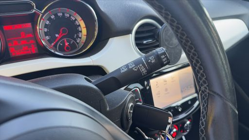Opel Adam 1.4 Twinport 87 Easytronic - Glam – 2016 – 55289 km – Essence – Boîte Automatique — photo 10