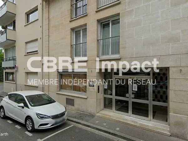 Bureau 147 m²