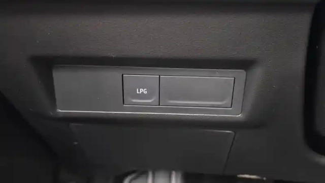 Renault Captur eco-g 100 ch — photo 32