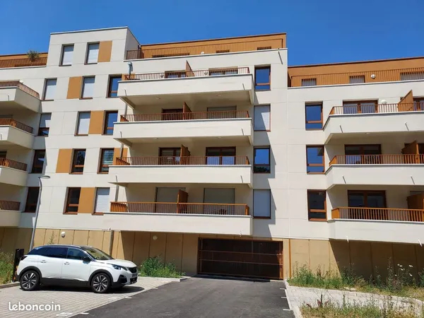 Appartement T2 de 48,57 m² (balcon compris) et parking - Étage 2/5 - Villers-lès-Nancy