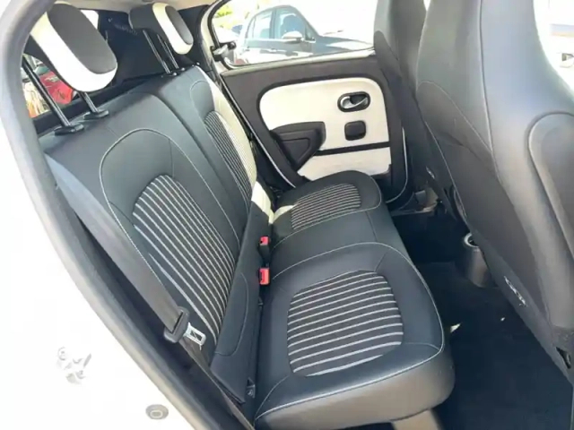 Renault Twingo iii achat intégral - 21 — photo 16
