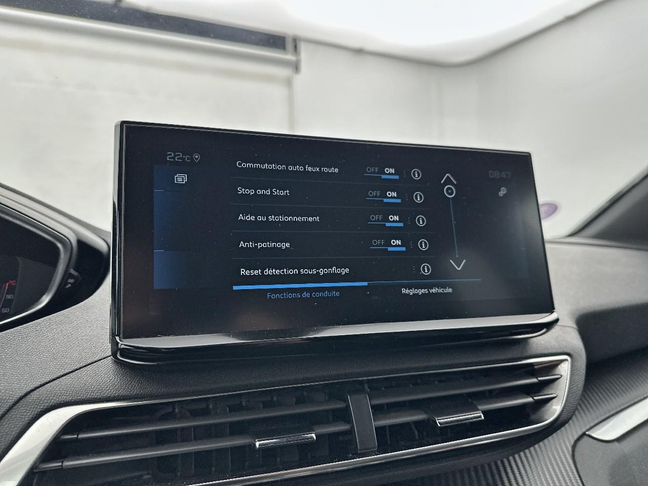 Peugeot 3008 puretech 130ch s&s eat8 allure pack — photo 26