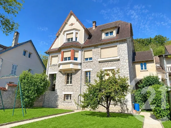 Maison 7 pièces 209 m²