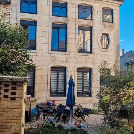Vente maison d'habitation centre ville VERDUN avec terrain