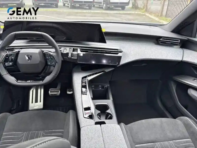 Peugeot 5008 plug-in hybrid 195 e-dcs7 — photo 8