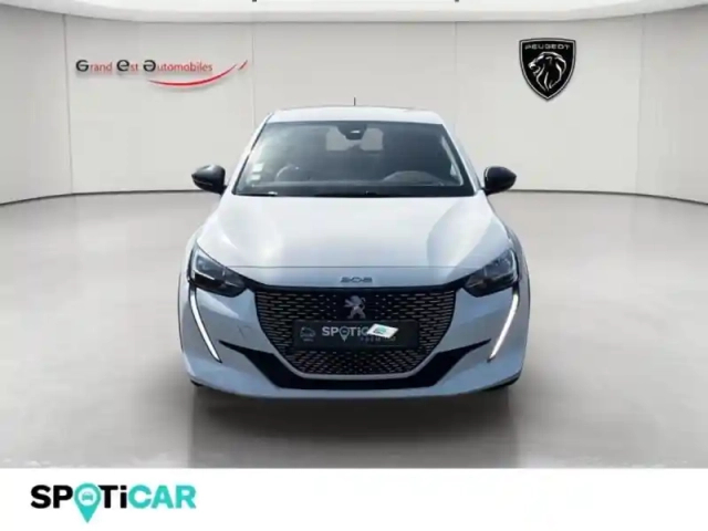 Peugeot 208 e- 136ch like — photo 10