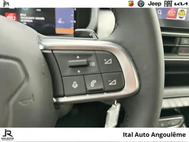 Jeep Avenger 1.2 turbo t3 100ch mhev altitude bvr6 ehybrid — photo 13