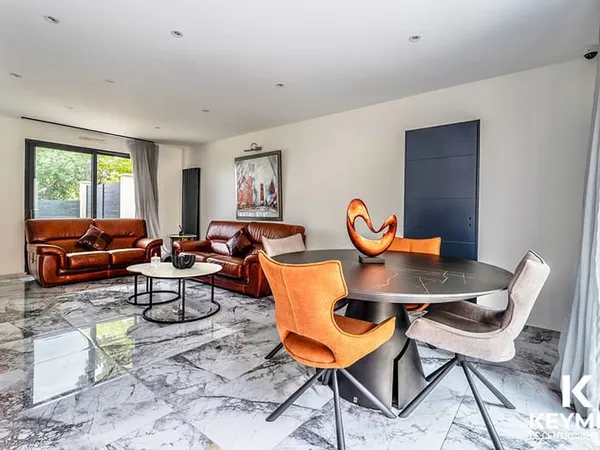 Maison Mériel 6 pièce(s) 125 m2