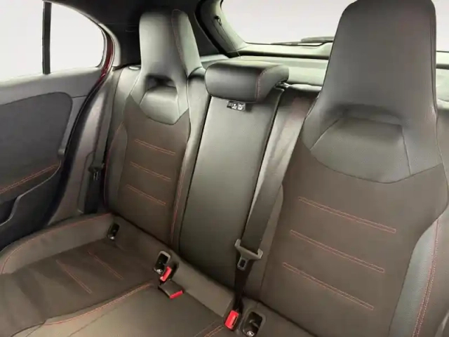 Mercedes Classe A 200 d 150ch amg line 8g-dct — photo 28