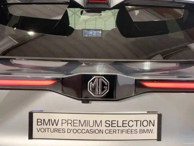Mg Mg4 electric 64kwh - 150 kw 2wd — photo 16