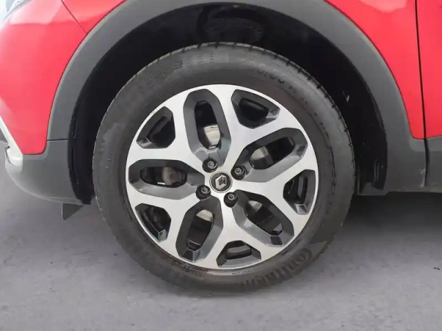 Renault Captur tce 150 fap edc — photo 152