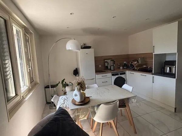 Appartement 1 pièce 50 m²