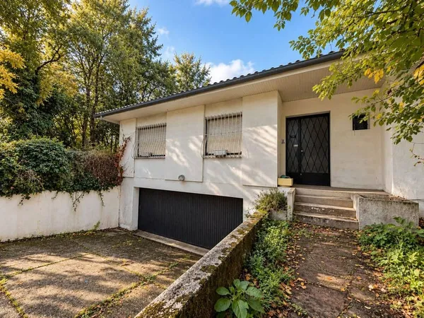 Maison de plain-pied 5 pièces 184 m²