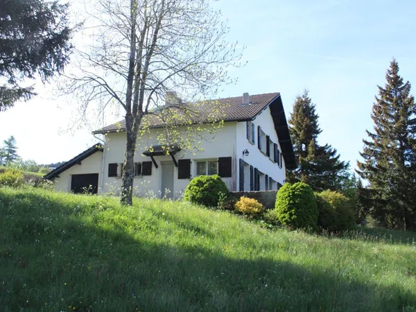 Exclusivité 2 maisons de 166 m2 sur une parcelle de 5400 m² avec jolie vue