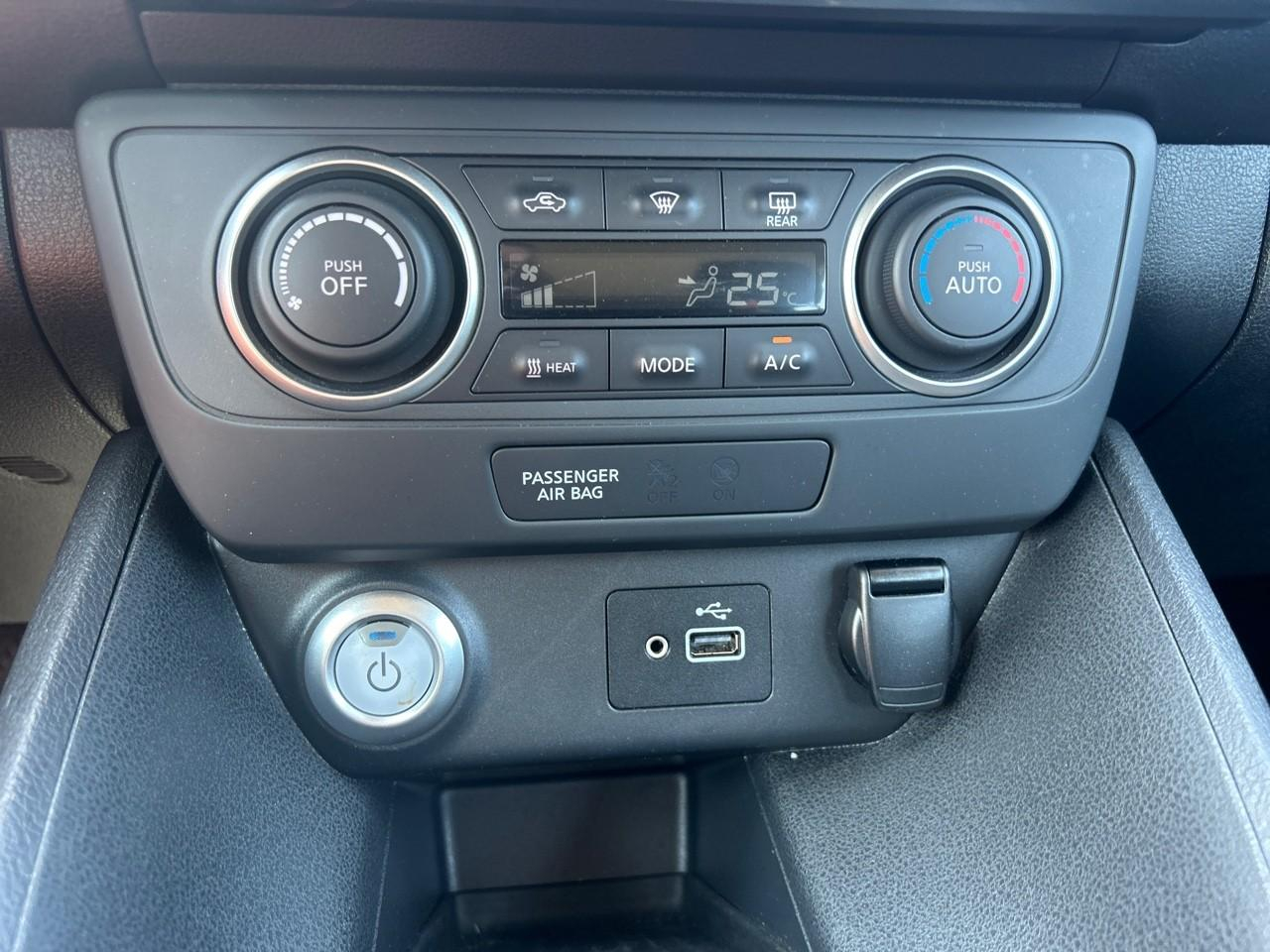 Nissan Leaf 150ch 40kwh acenta 21.5 — photo 16