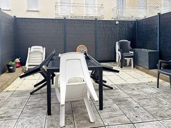 Maison mitoyenne de 77 m2 avec garage