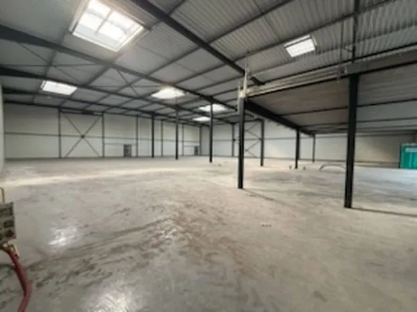 Bureaux 1690 m²