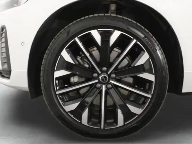 Volvo Xc60 t6 hybride rechargeable 350ch plus style dark geartronic 8 awd — photo 38