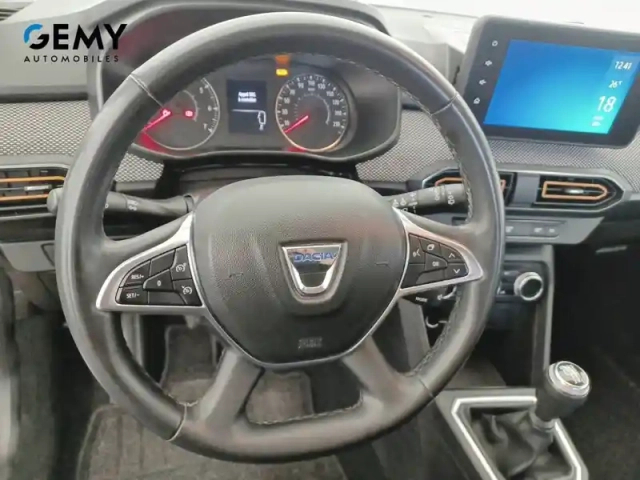Dacia Sandero eco-g 100 — photo 28