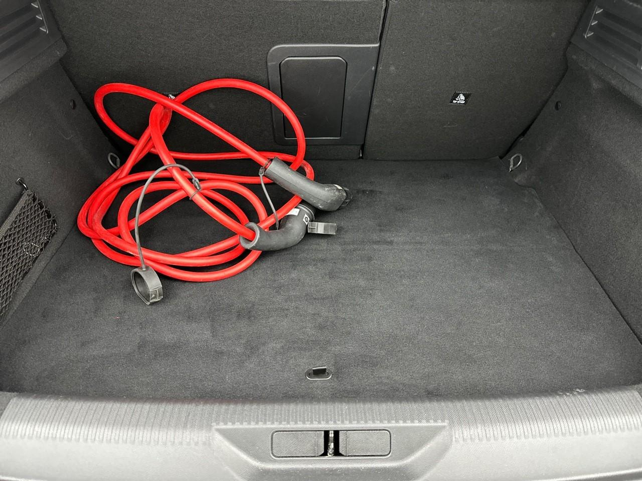 Peugeot 308 electrique 54 kwh 156ch gt — photo 6