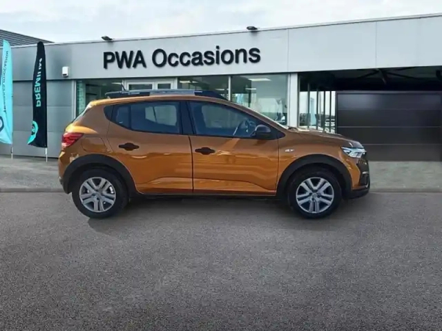 Dacia Sandero 1.0 tce 90ch stepway essential + pack techno — photo 4