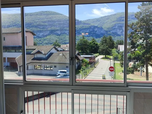 Studio proche frontière