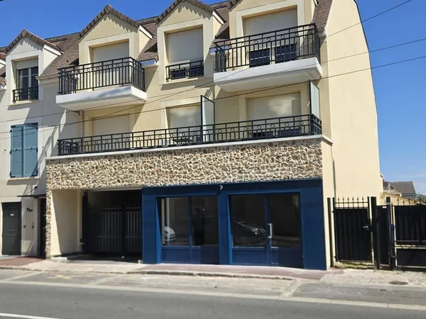 Local commercial 1 pièce 75 m²