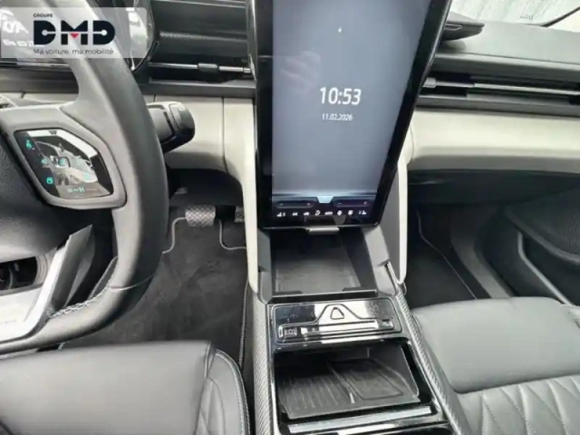 Ford Explorer 286ch extended range 77kwh pack premium rwd — photo 8