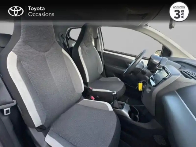 Toyota Aygo 1.0 vvt-i 72ch x-play 5p my20 — photo 9