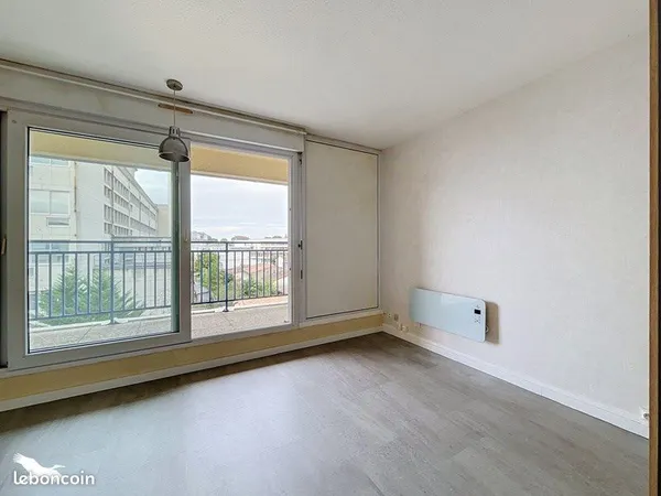 Studio 1 pièce 19 m²