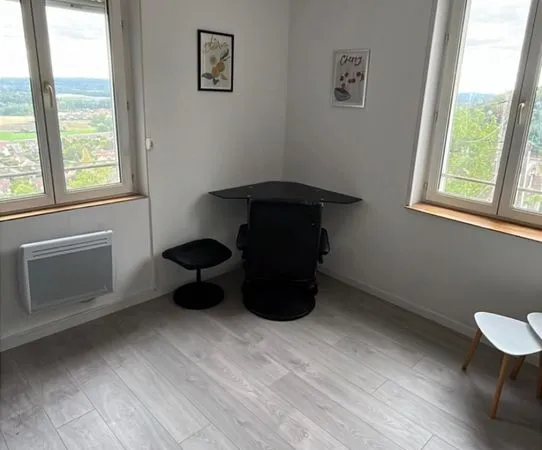 Loue T1 bis meublé Laon