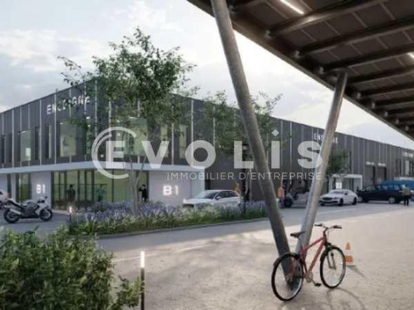 Local d'activité 385 m²