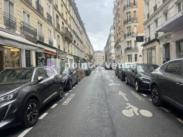 Local commercial 70 m²