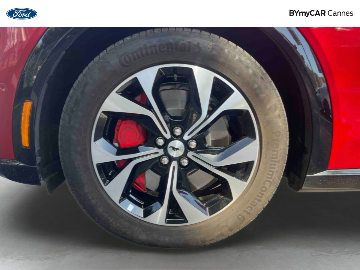 Ford Mustang Mach-E Extended Range 91 kWh 294 ch — photo 13