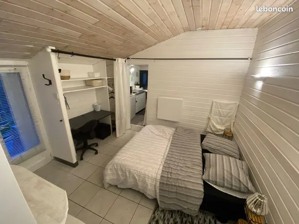 Studio meublé étudiant (e)