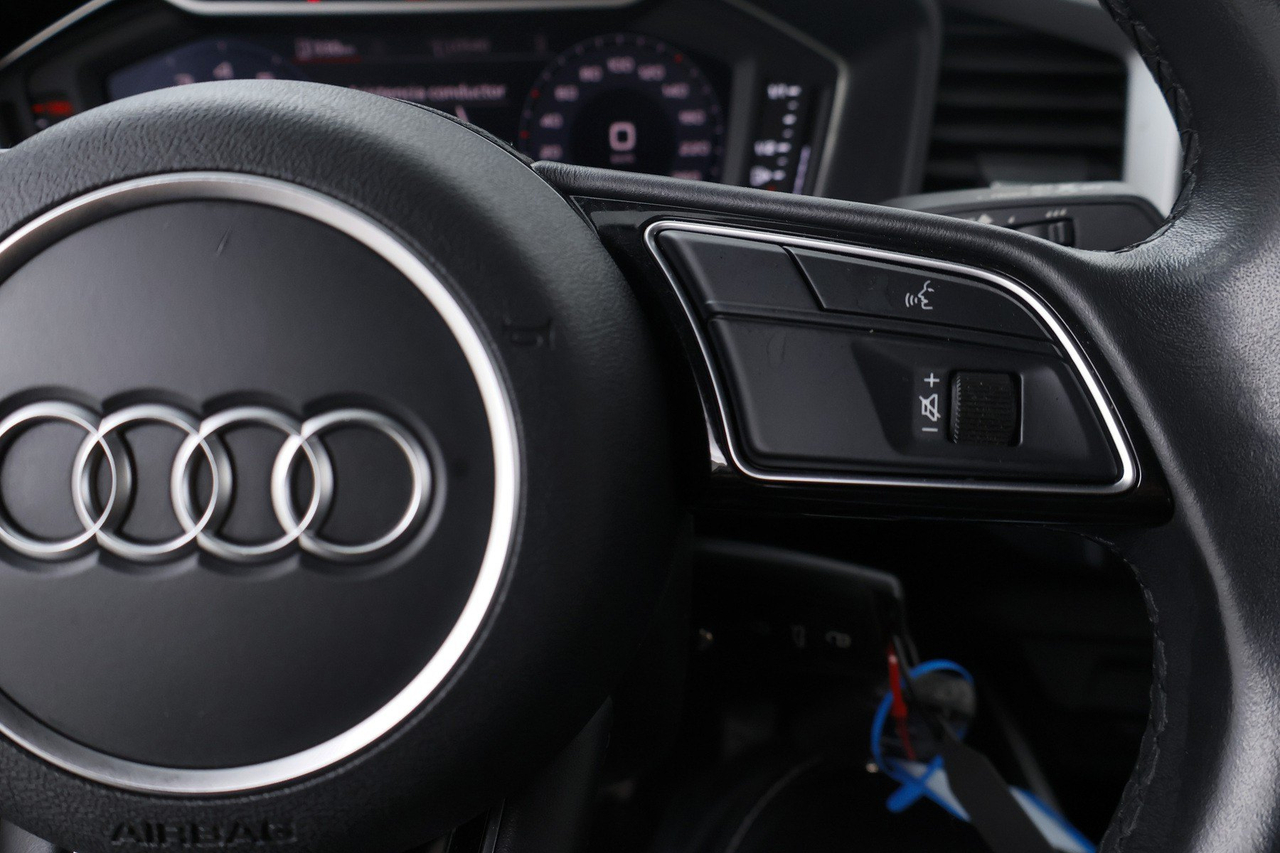 Audi A1 Sportback — photo 18