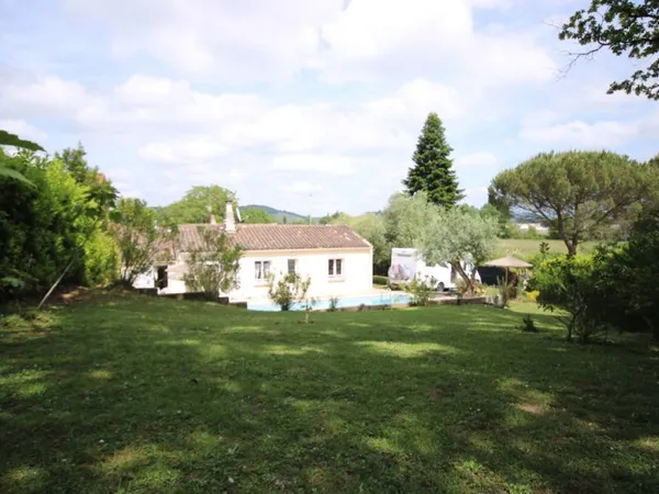 CHARMANTE VILLA